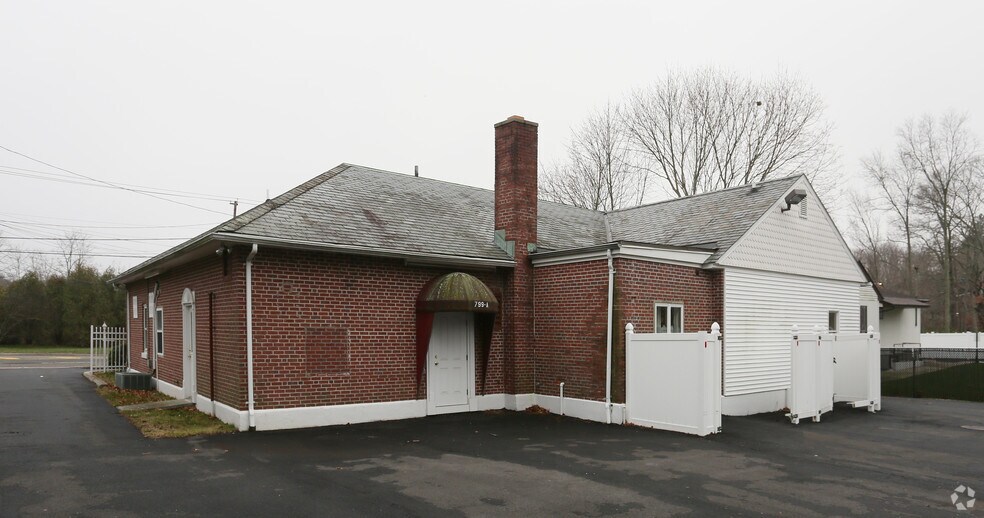 799 Rt-25a, Rocky Point, NY à vendre - Photo du bâtiment - Image 3 de 40