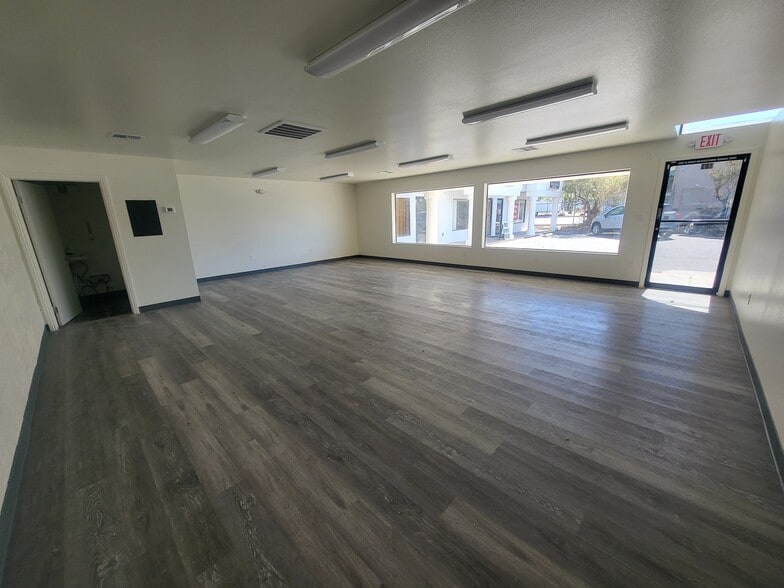 311 S Frontage Rd, Pahrump, NV for lease - Interior Photo - Image 3 of 4