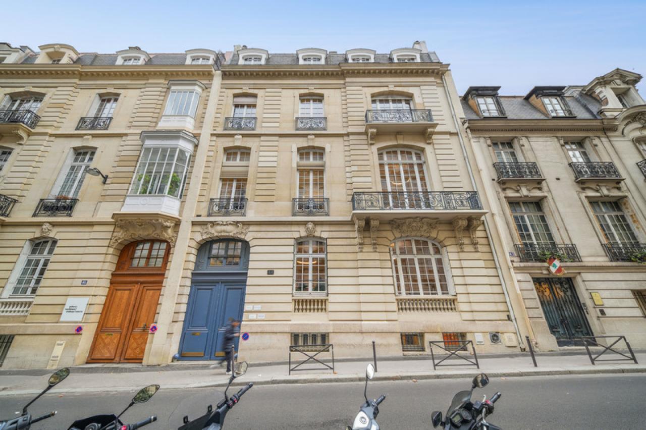 44 Rue Copernic, Paris for lease Building Photo- Image 1 of 22