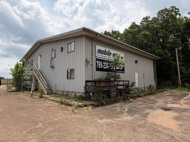 5129 S McRaven Rd, Jackson, MS à vendre - Photo du bâtiment - Image 1 de 12