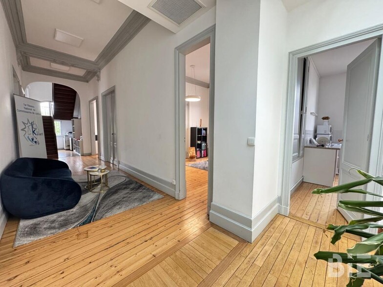 103 Boulevard Du Président Wilson, Bordeaux for lease - Interior Photo - Image 3 of 12