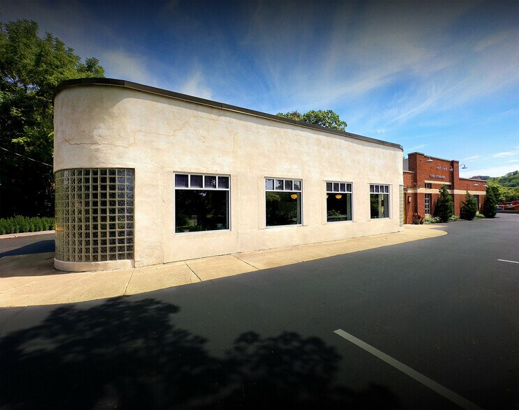 3344 Central Pky, Cincinnati, OH à vendre - Photo du bâtiment - Image 2 de 19