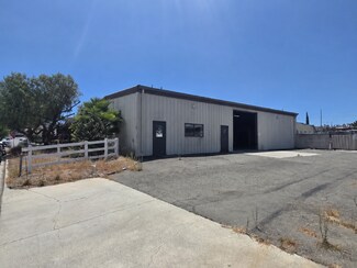 Plus de détails pour 605 Venture St, Escondido, CA - Industriel à louer