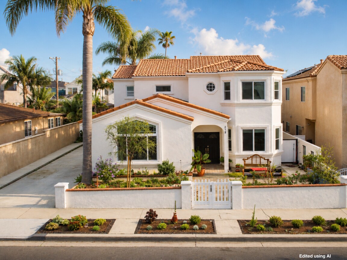 218 Indianapolis Ave, Huntington Beach, CA à vendre Photo du bâtiment- Image 1 de 5