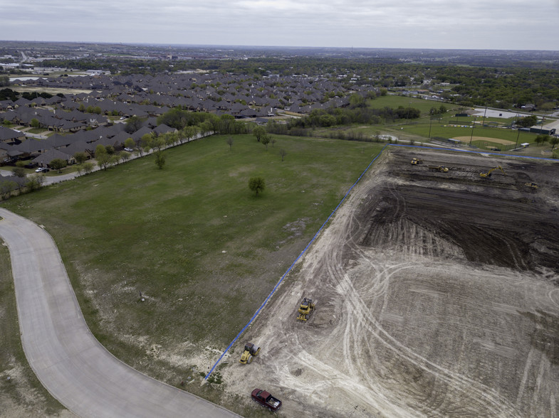 700 Willow Crossing Dr, Willow Park, TX for sale - Building Photo - Image 1 of 4