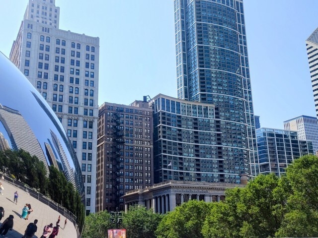 111 N Wabash Ave, Chicago, IL à vendre - Photo du bâtiment - Image 2 de 176