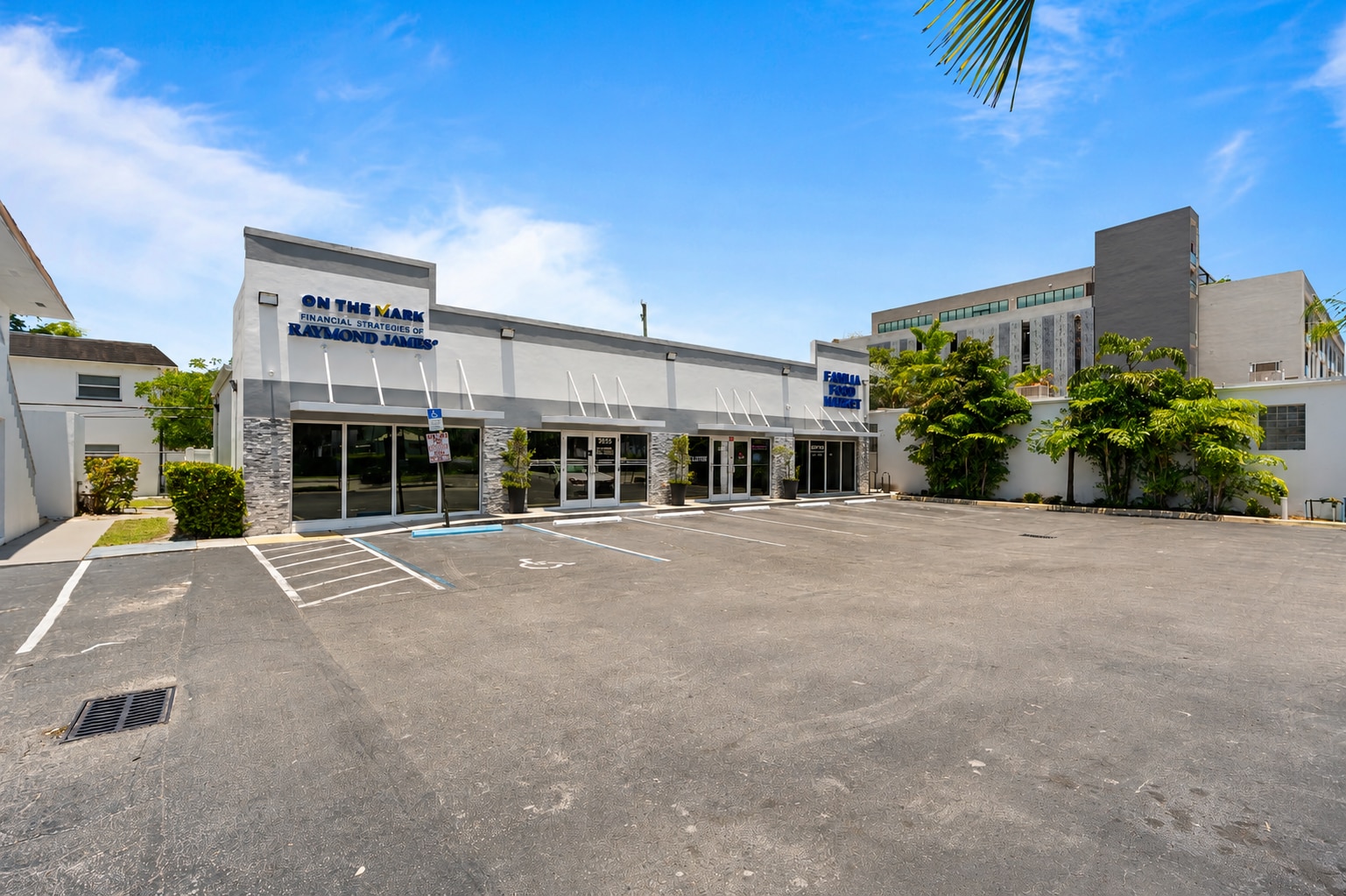 3655 N Dixie Hwy, Oakland Park, FL à vendre Photo du bâtiment- Image 1 de 18