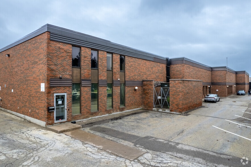 120 Spinnaker Way, Concord, ON for lease - Primary Photo - Image 1 of 2