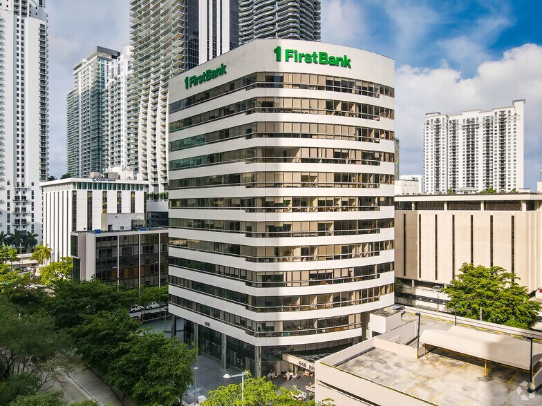 848 Brickell, Miami, FL à louer - Photo principale - Image 1 de 13