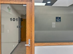 333 Chestnut St, Hinsdale, IL for lease Interior Photo- Image 2 of 7