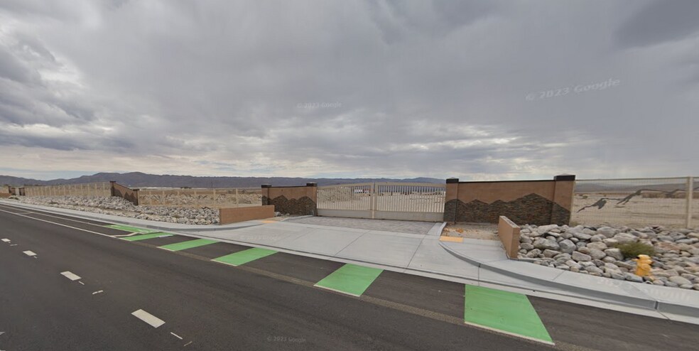 3.32-Acres N Indian Canyon Dr, Desert Hot Springs, CA à vendre - Photo du bâtiment - Image 2 de 3