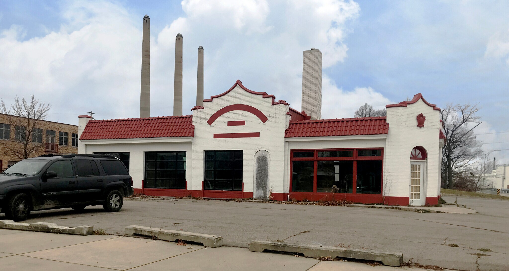 1102 S Washington Ave, Lansing, MI à vendre Photo du bâtiment- Image 1 de 14