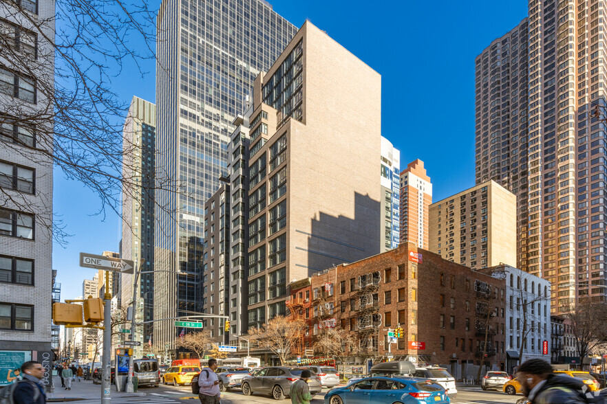 591 Third Ave, New York, NY à vendre - Photo principale - Image 1 de 1