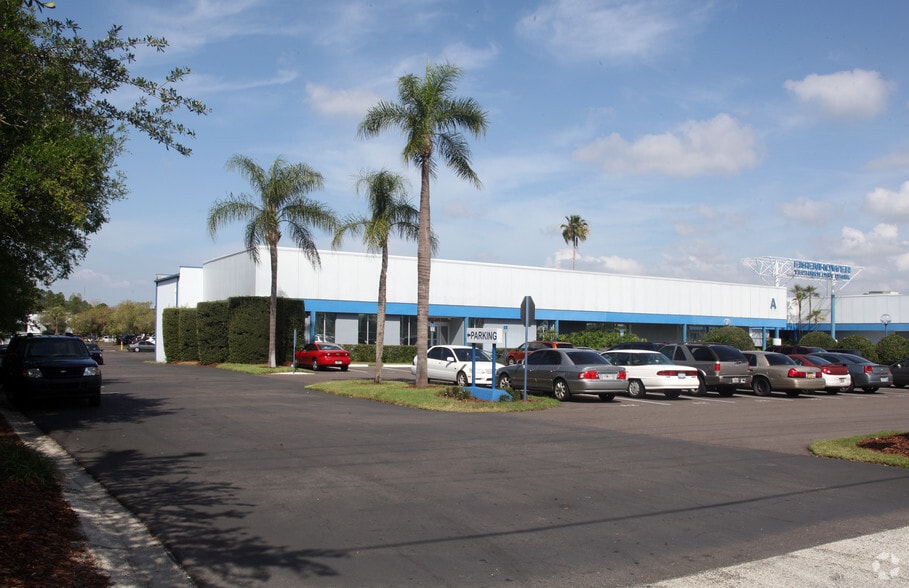 4710 Eisenhower Blvd, Tampa, FL for lease - Building Photo - Image 2 of 2