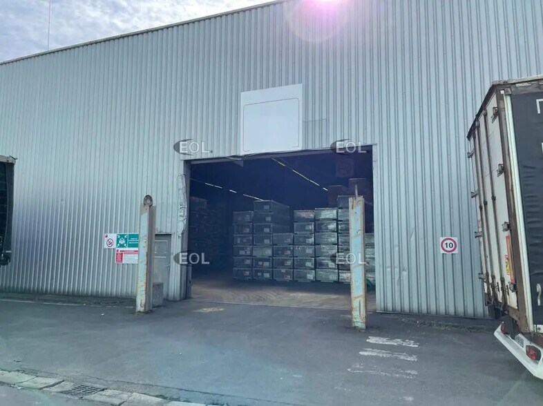 Industriel dans Mitry-Mory à louer - Photo du bâtiment - Image 3 de 8