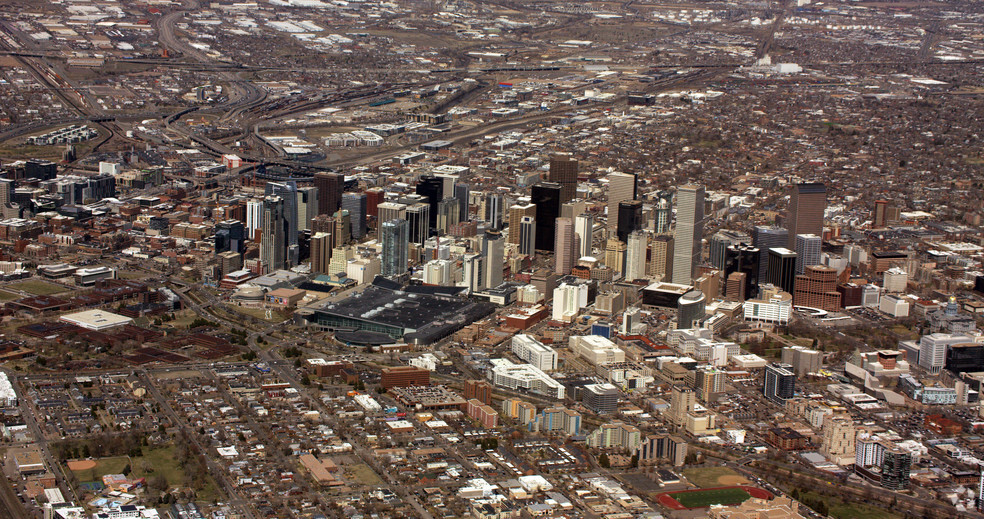 1700 Broadway, Denver, CO à louer - Aérien - Image 3 de 31