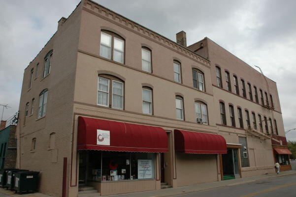 101 N Marion St, Oak Park, IL à louer - Photo du bâtiment - Image 2 de 4