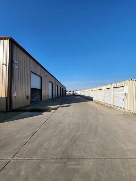 2920 Industrial Ct, Fairfield, CA à louer - Photo du bâtiment - Image 2 de 9