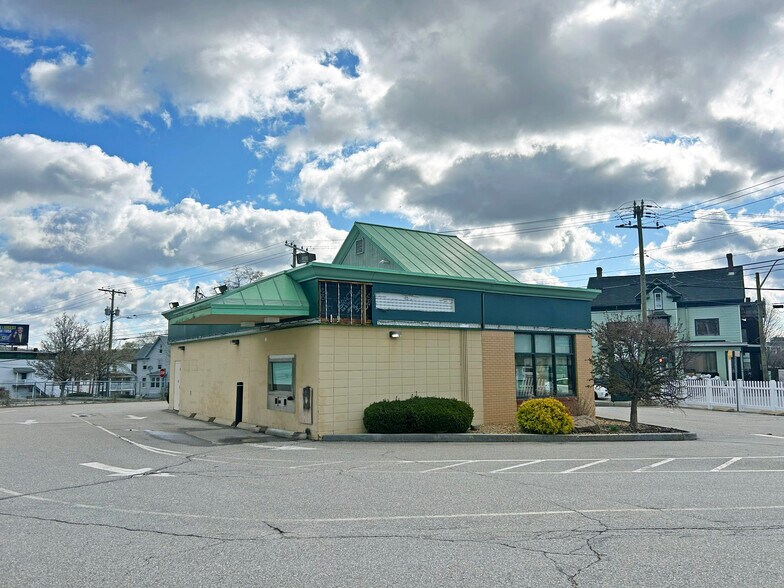 293 S Main St, Manchester, NH à vendre - Photo du bâtiment - Image 2 de 2