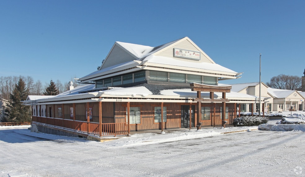 850 E Ridge Rd, Irondequoit, NY for sale - Building Photo - Image 1 of 3