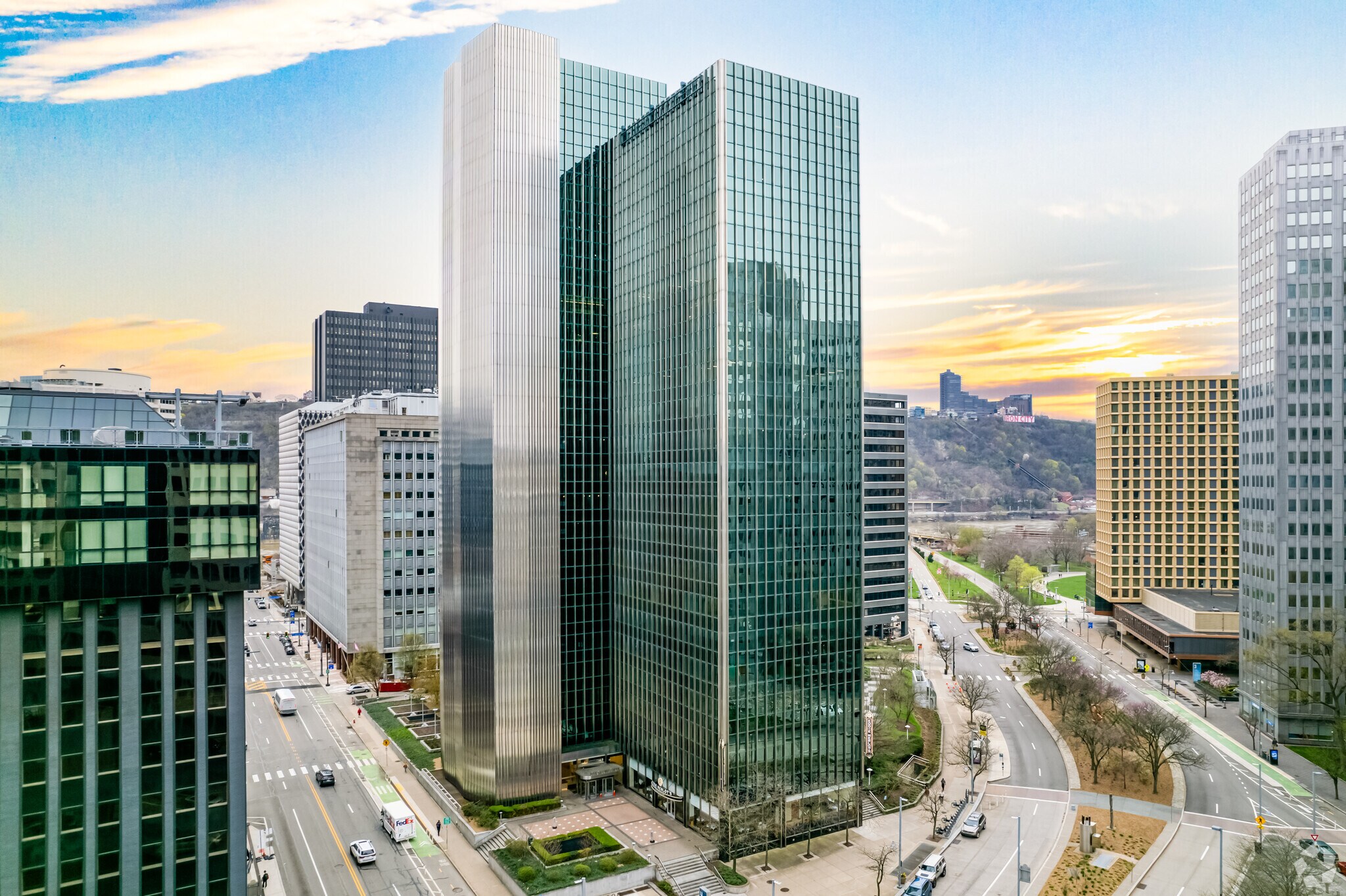 444 Liberty Ave, Pittsburgh, PA à louer Photo principale- Image 1 de 19