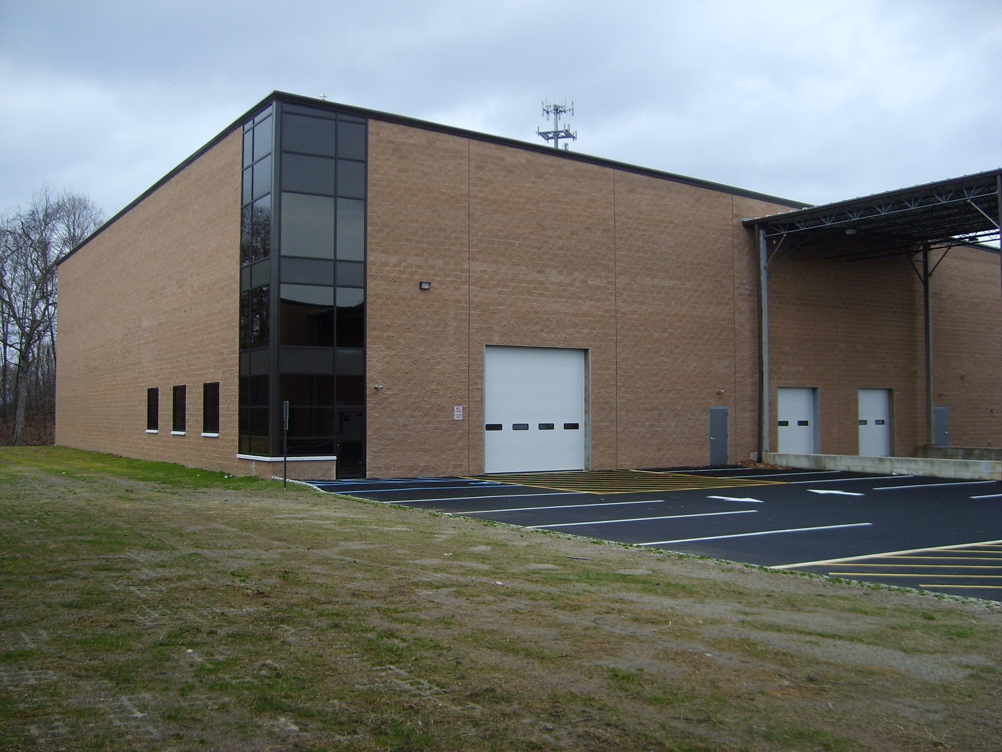 16 Wright Way, Oakland, NJ for lease Primary Photo- Image 1 of 10