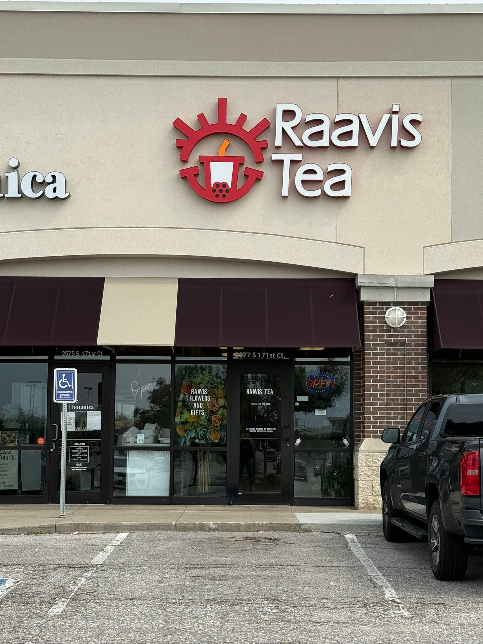 2577 S 171st Ct, Omaha, NE à louer Photo du bâtiment- Image 1 de 9