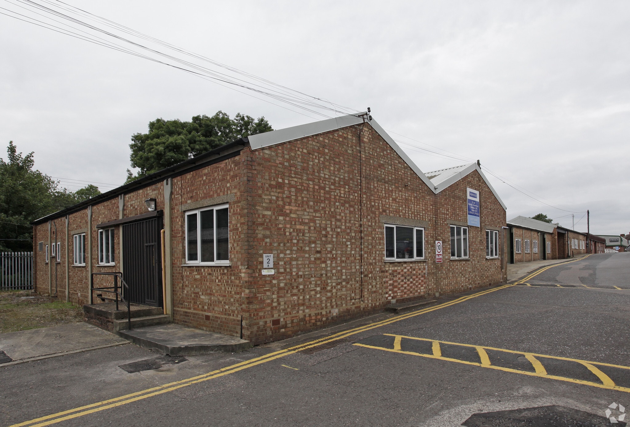 Church Rd, Romford for lease Primary Photo- Image 1 of 5