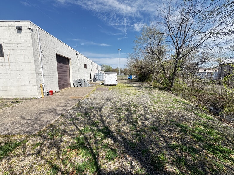 950 Miller Ave, Croydon, PA à vendre - Photo du bâtiment - Image 3 de 16