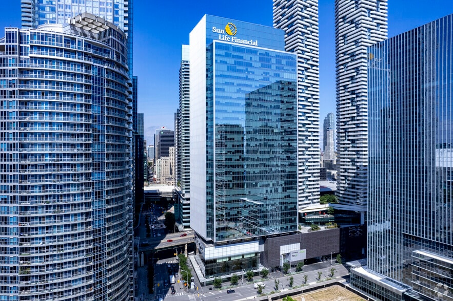 1 York St, Toronto, ON for sale - Primary Photo - Image 1 of 1