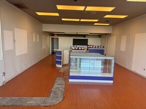 508-560 S Workman Mill Rd, La Puente, CA for lease Interior Photo- Image 2 of 5