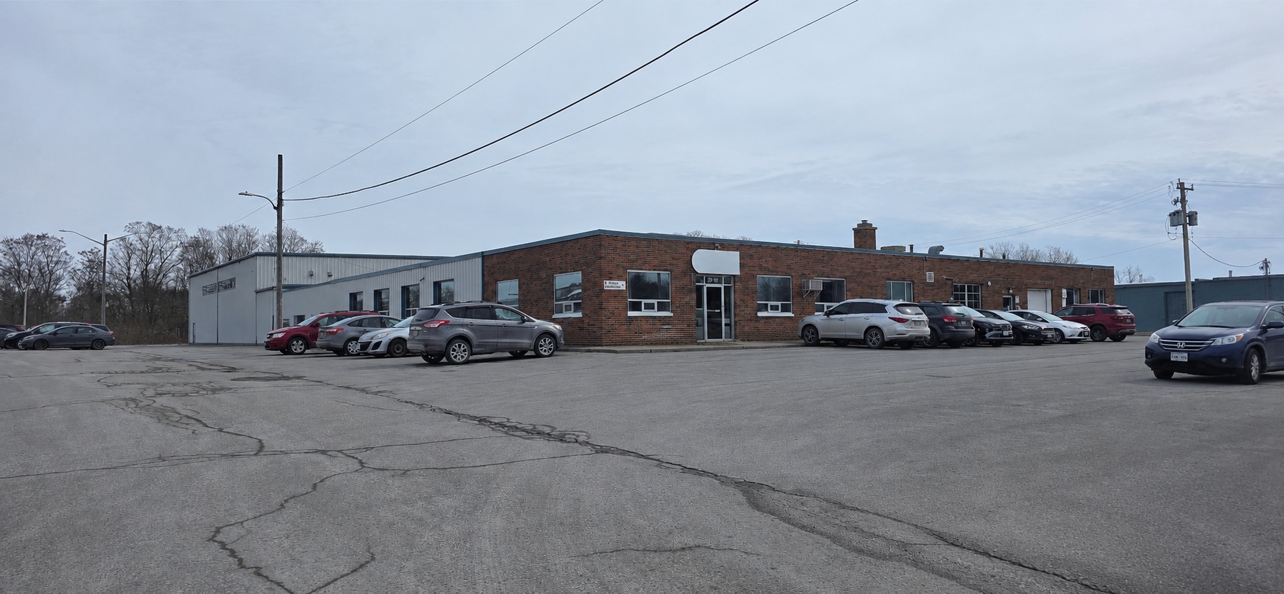 39 E Davis St, Quinte West, ON à vendre Photo du bâtiment- Image 1 de 20