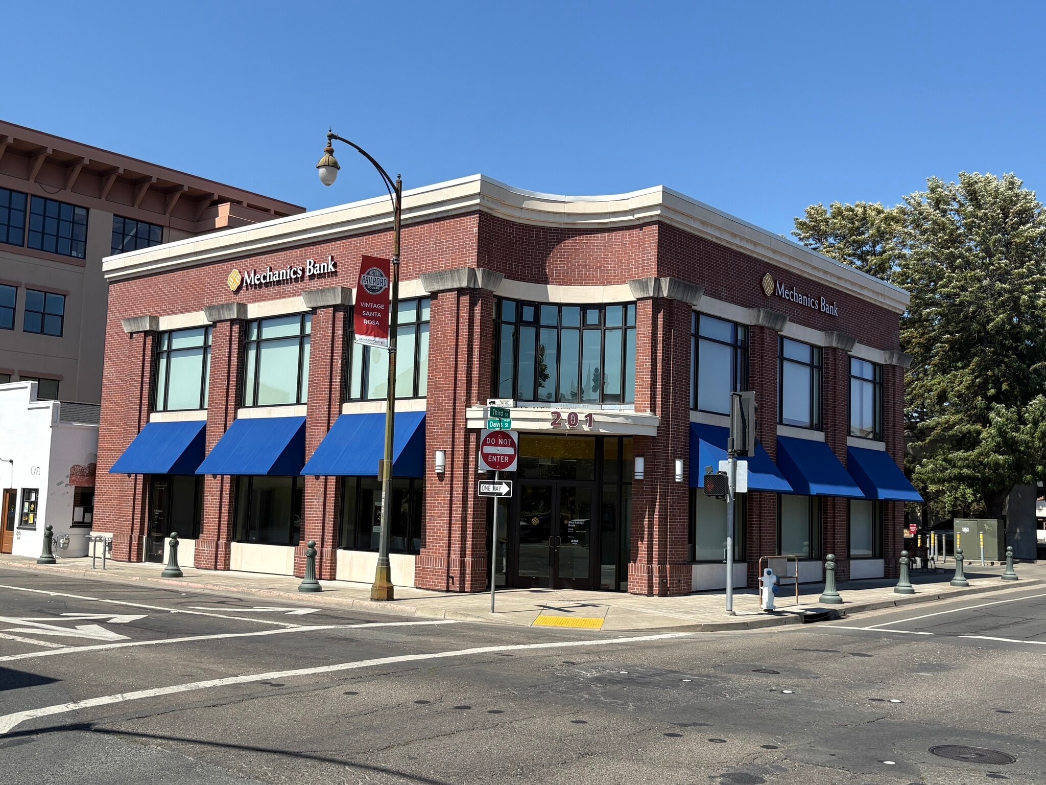 201 3rd St, Santa Rosa, CA for lease Building Photo- Image 1 of 6