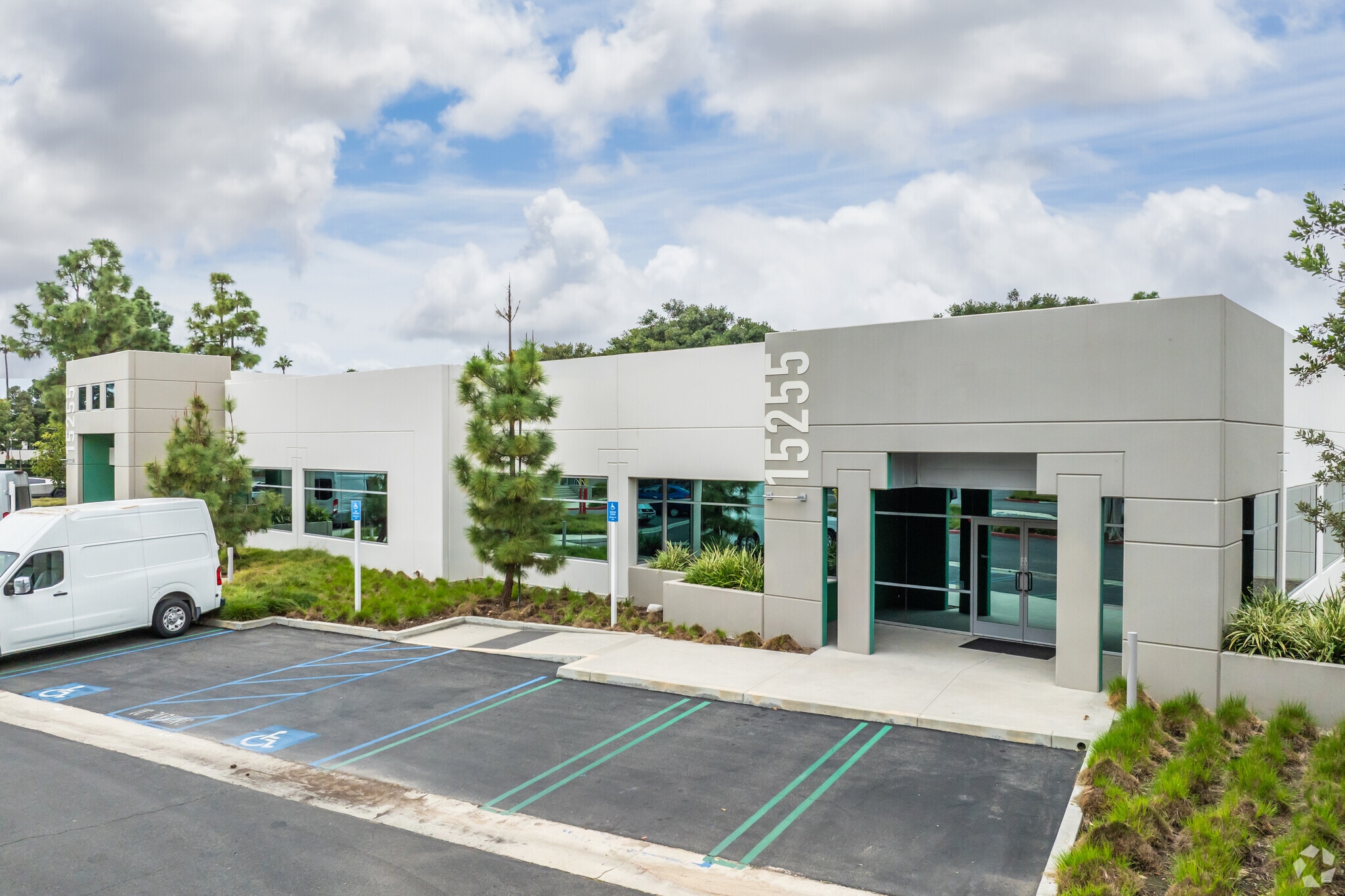 15255 Alton Pky, Irvine, CA for lease Primary Photo- Image 1 of 5