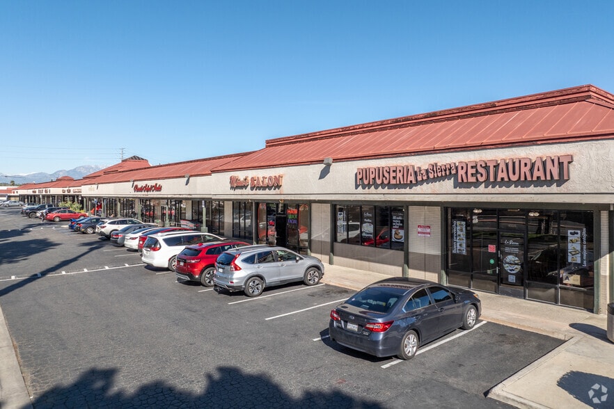 4505-4585 La Sierra Ave, Riverside, CA for lease - Primary Photo - Image 3 of 4