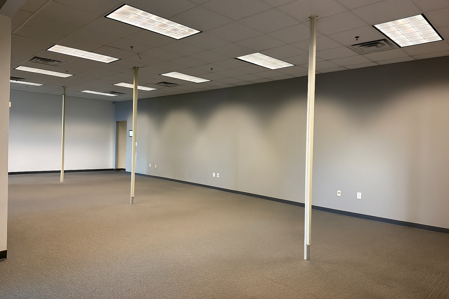 2464 Fortune Dr, Lexington, KY à louer Photo intérieure- Image 1 de 11