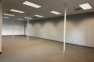 2464 Fortune Dr, Lexington, KY à louer Photo intérieure- Image 1 de 11