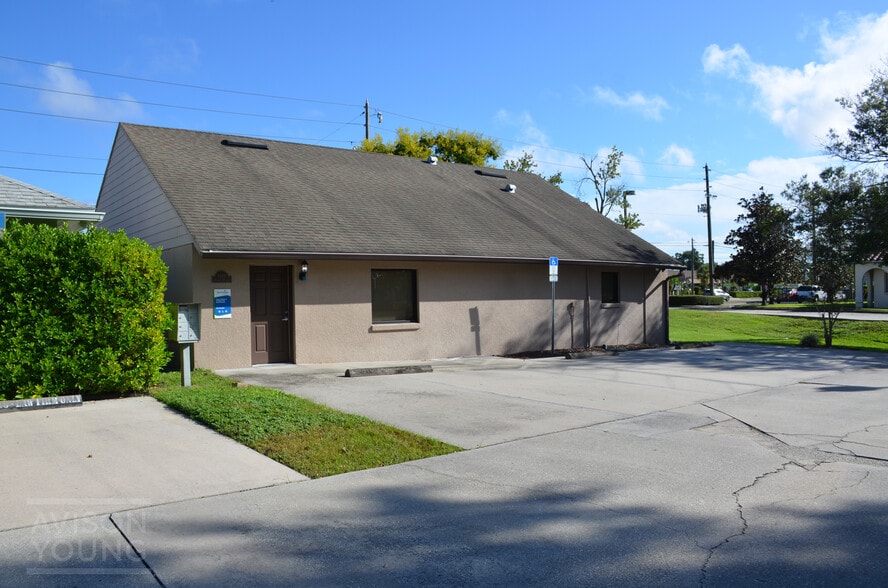 1940 Howell Branch Rd, Winter Park, FL à louer - Photo du bâtiment - Image 3 de 3