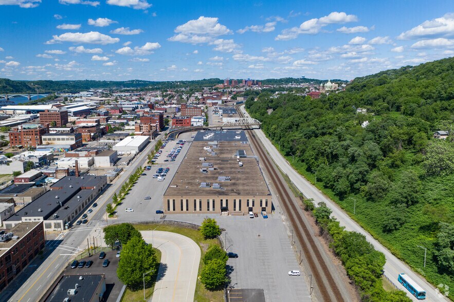 2600-2800 Liberty Ave, Pittsburgh, PA à louer - Photo du bâtiment - Image 2 de 4