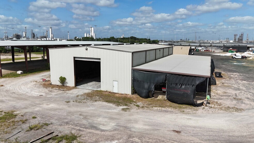 1220 Miller Cut Off Rd, La Porte, TX à louer - Photo du bâtiment - Image 2 de 5