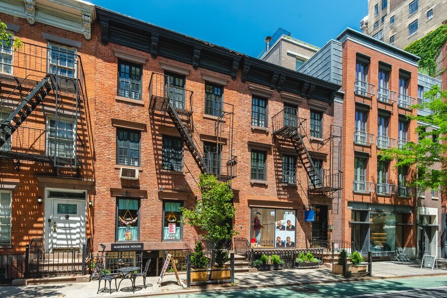 13-15 Christopher St, New York, NY à vendre - Photo du bâtiment - Image 3 de 24