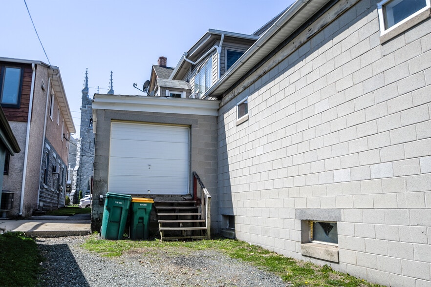 82 Main St, Pennsburg, PA for sale - Building Photo - Image 3 of 18