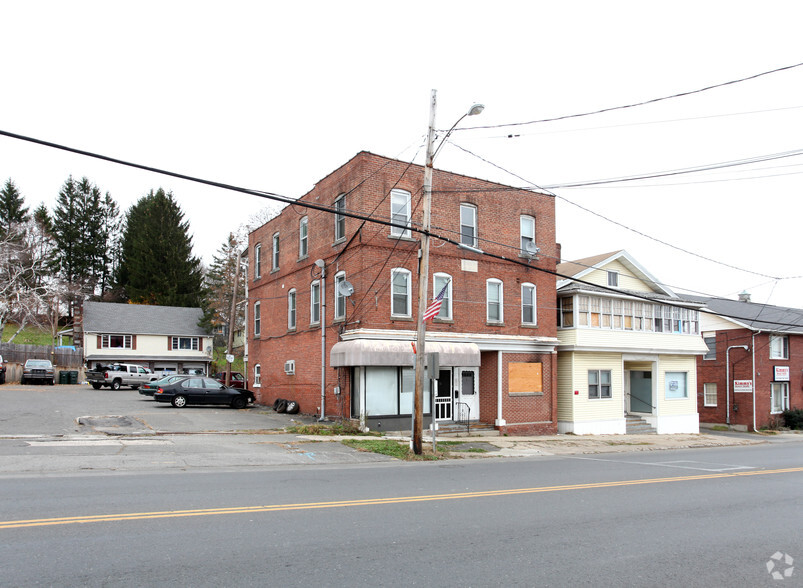 220 Main St, Terryville, CT à vendre - Photo principale - Image 1 de 1