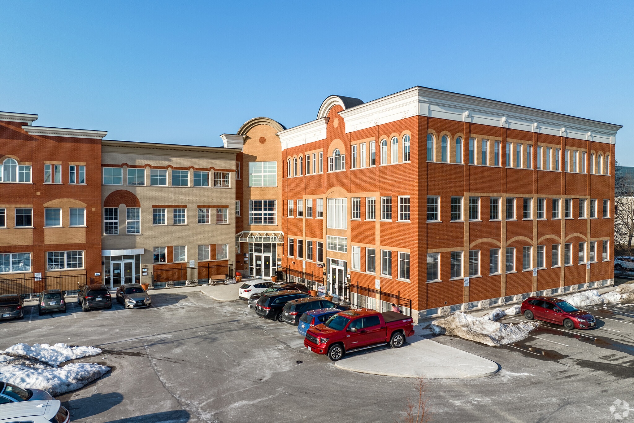 5045 Orbitor Dr, Mississauga, ON for lease Primary Photo- Image 1 of 8
