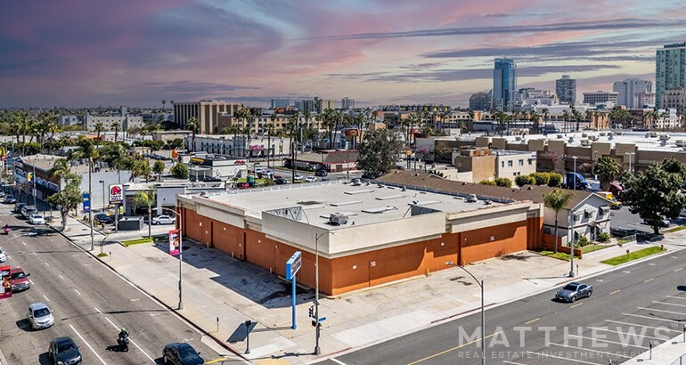 636 Locust Ave, Long Beach, CA à louer Photo du bâtiment- Image 1 de 4