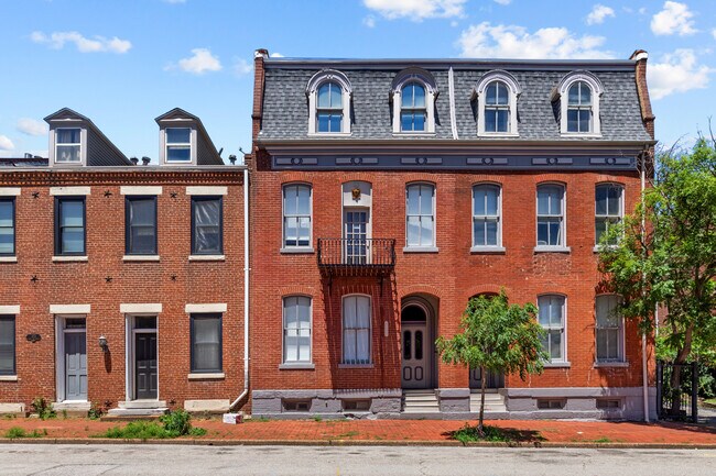 Plus de détails pour 1709 S 8th St, Saint Louis, MO - Multi-résidentiel à vendre