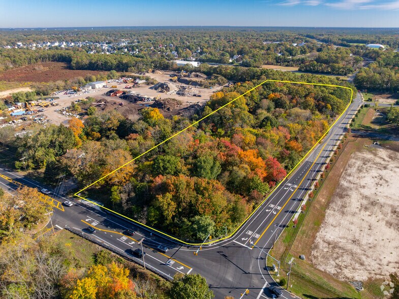 1471 W Whitty Rd, Toms River, NJ à vendre - Photo du bâtiment - Image 1 de 25