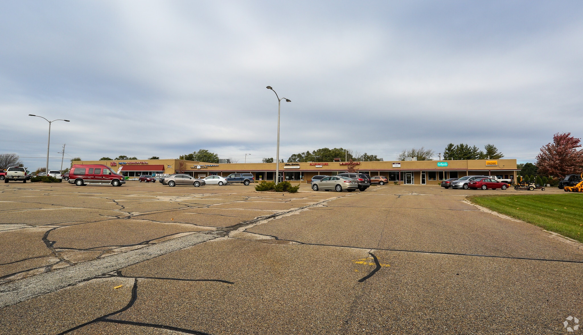 3266-3288 Main St, East Troy, WI for lease Building Photo- Image 1 of 12