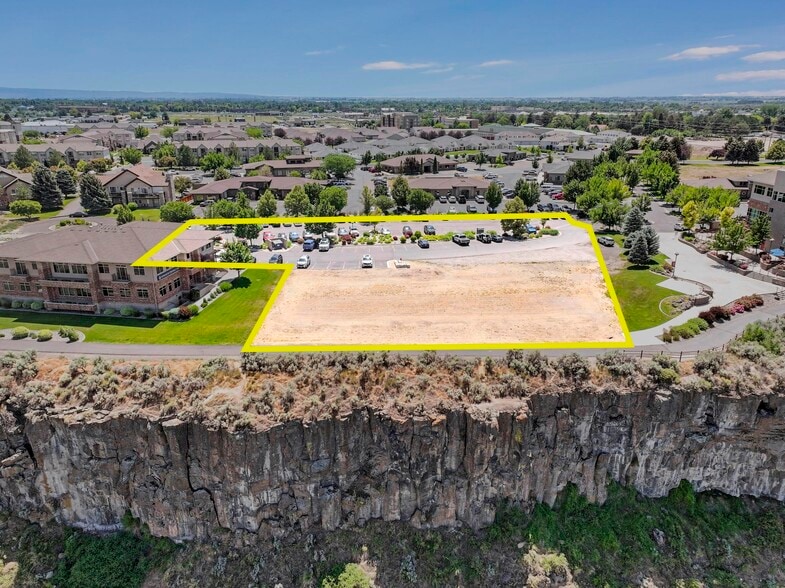 201 River Vista Pl, Twin Falls, ID for sale - Building Photo - Image 1 of 33