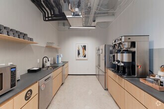 15051 N Kierland Blvd, Scottsdale, AZ for lease Interior Photo- Image 2 of 14